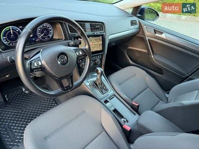 Синий Фольксваген e-Golf, объемом двигателя 0 л и пробегом 96 тыс. км за 13400 $, фото 35 на Automoto.ua