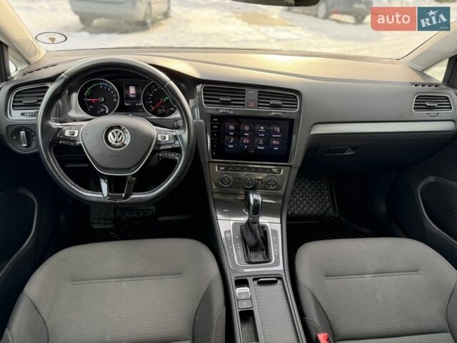 Синій Фольксваген e-Golf, об'ємом двигуна 0 л та пробігом 168 тис. км за 11500 $, фото 6 на Automoto.ua