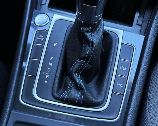 Синій Фольксваген e-Golf, об'ємом двигуна 0 л та пробігом 128 тис. км за 13999 $, фото 21 на Automoto.ua