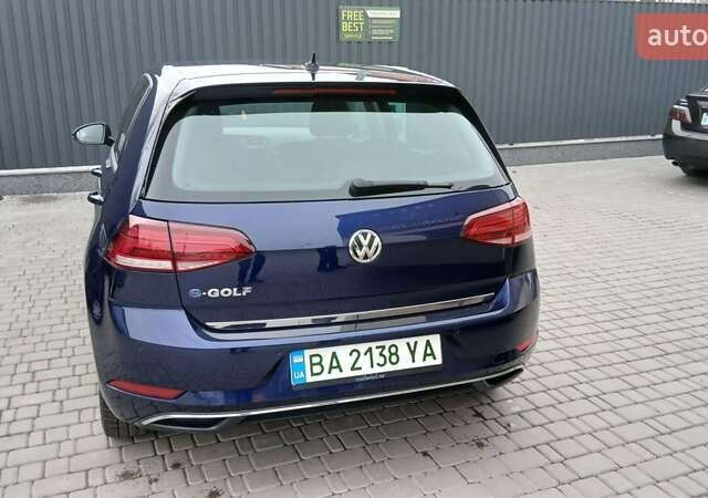 Синий Фольксваген e-Golf, объемом двигателя 0 л и пробегом 152 тыс. км за 13000 $, фото 3 на Automoto.ua