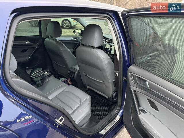 Синій Фольксваген e-Golf, об'ємом двигуна 0 л та пробігом 87 тис. км за 14900 $, фото 20 на Automoto.ua