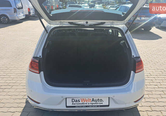 Синий Фольксваген e-Golf, объемом двигателя 0 л и пробегом 62 тыс. км за 13750 $, фото 8 на Automoto.ua