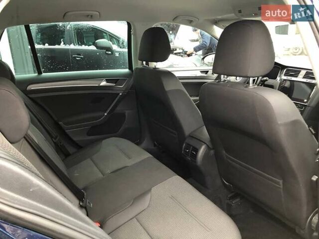Синий Фольксваген e-Golf, объемом двигателя 0 л и пробегом 89 тыс. км за 12999 $, фото 17 на Automoto.ua