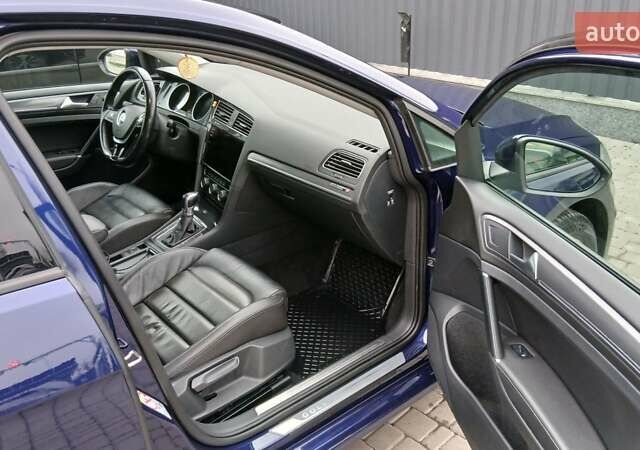 Синий Фольксваген e-Golf, объемом двигателя 0 л и пробегом 152 тыс. км за 13000 $, фото 5 на Automoto.ua