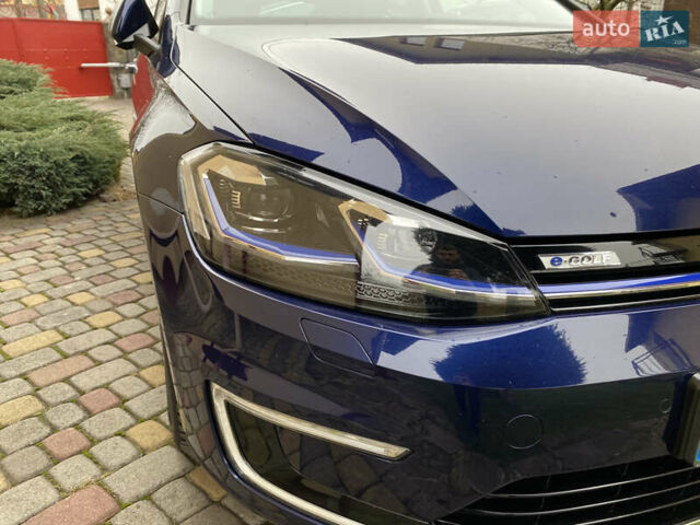 Синий Фольксваген e-Golf, объемом двигателя 0 л и пробегом 124 тыс. км за 15200 $, фото 3 на Automoto.ua