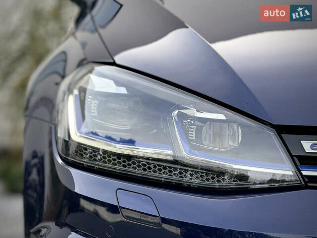 Синій Фольксваген e-Golf, об'ємом двигуна 0 л та пробігом 127 тис. км за 12950 $, фото 25 на Automoto.ua