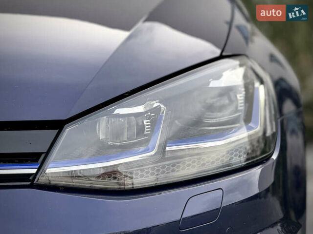 Синій Фольксваген e-Golf, об'ємом двигуна 0 л та пробігом 127 тис. км за 12950 $, фото 26 на Automoto.ua