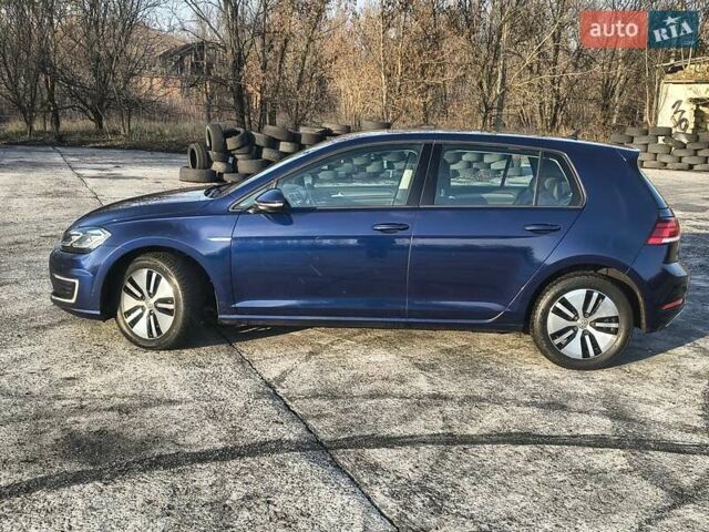 Синий Фольксваген e-Golf, объемом двигателя 0 л и пробегом 105 тыс. км за 13200 $, фото 9 на Automoto.ua