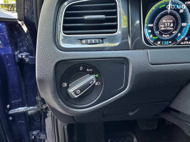 Синій Фольксваген e-Golf, об'ємом двигуна 0 л та пробігом 72 тис. км за 14590 $, фото 14 на Automoto.ua