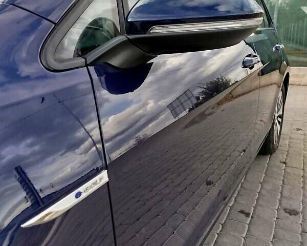 Синий Фольксваген e-Golf, объемом двигателя 0 л и пробегом 108 тыс. км за 13500 $, фото 5 на Automoto.ua