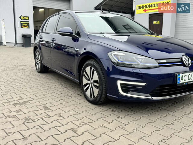 Синий Фольксваген e-Golf, объемом двигателя 0 л и пробегом 110 тыс. км за 13800 $, фото 2 на Automoto.ua