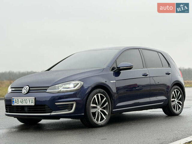 Синий Фольксваген e-Golf, объемом двигателя 0 л и пробегом 93 тыс. км за 14555 $, фото 23 на Automoto.ua