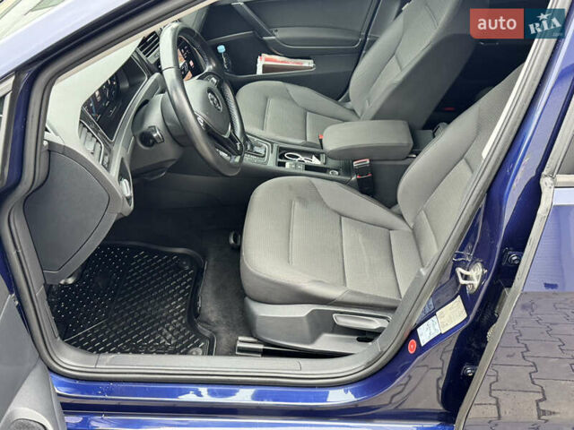 Синий Фольксваген e-Golf, объемом двигателя 0 л и пробегом 110 тыс. км за 13800 $, фото 8 на Automoto.ua