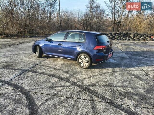Синий Фольксваген e-Golf, объемом двигателя 0 л и пробегом 105 тыс. км за 13200 $, фото 13 на Automoto.ua