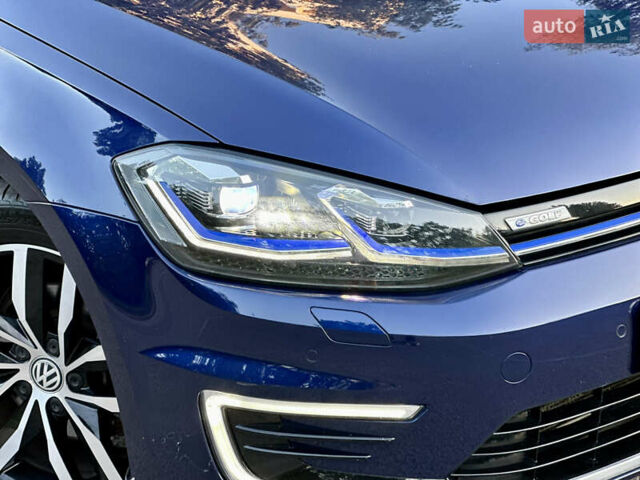 Синий Фольксваген e-Golf, объемом двигателя 0 л и пробегом 93 тыс. км за 14350 $, фото 19 на Automoto.ua