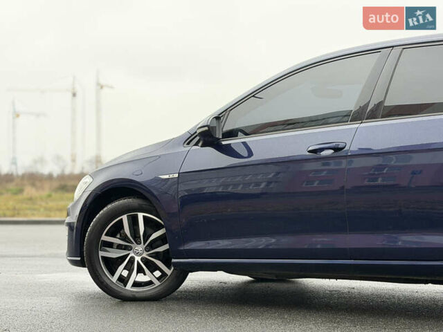 Синий Фольксваген e-Golf, объемом двигателя 0 л и пробегом 93 тыс. км за 14555 $, фото 16 на Automoto.ua