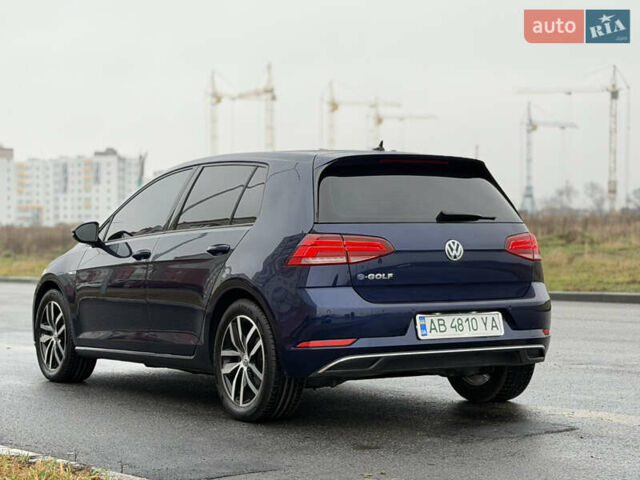 Синий Фольксваген e-Golf, объемом двигателя 0 л и пробегом 93 тыс. км за 14555 $, фото 28 на Automoto.ua