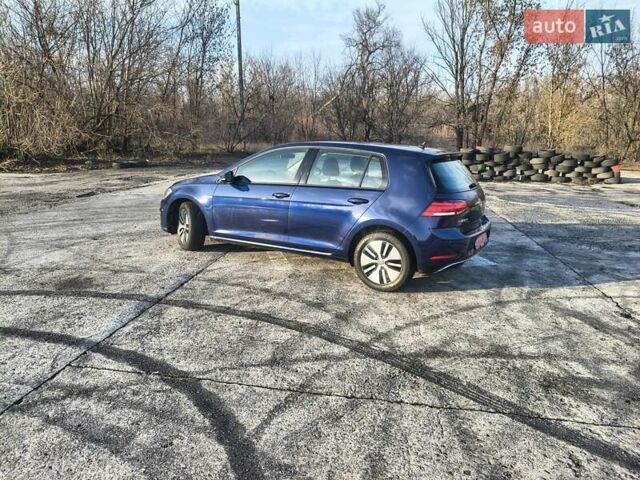 Синий Фольксваген e-Golf, объемом двигателя 0 л и пробегом 105 тыс. км за 13200 $, фото 12 на Automoto.ua