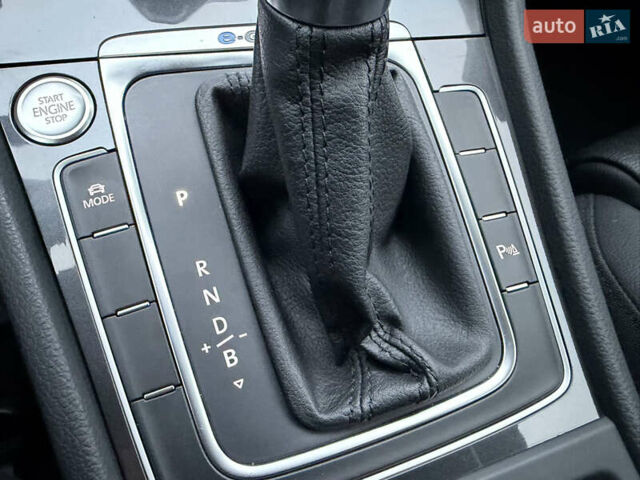 Синій Фольксваген e-Golf, об'ємом двигуна 0 л та пробігом 110 тис. км за 14350 $, фото 67 на Automoto.ua