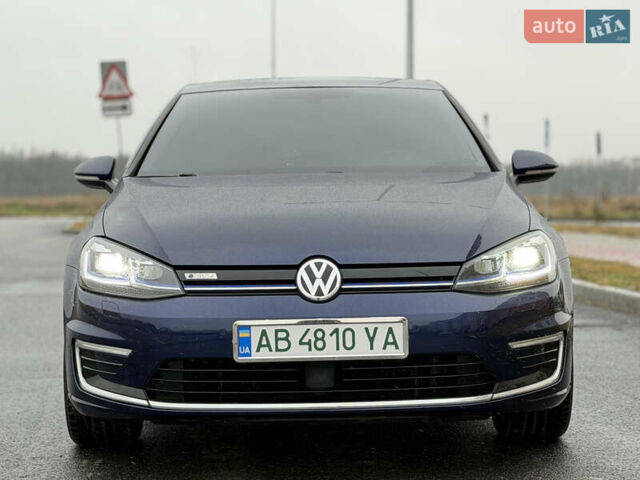Синий Фольксваген e-Golf, объемом двигателя 0 л и пробегом 93 тыс. км за 14555 $, фото 20 на Automoto.ua