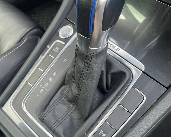 Синий Фольксваген e-Golf, объемом двигателя 0 л и пробегом 108 тыс. км за 13500 $, фото 16 на Automoto.ua