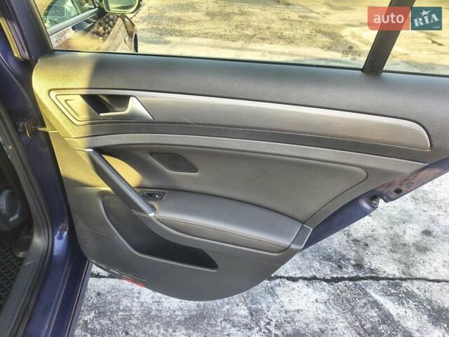 Синий Фольксваген e-Golf, объемом двигателя 0 л и пробегом 105 тыс. км за 13200 $, фото 49 на Automoto.ua