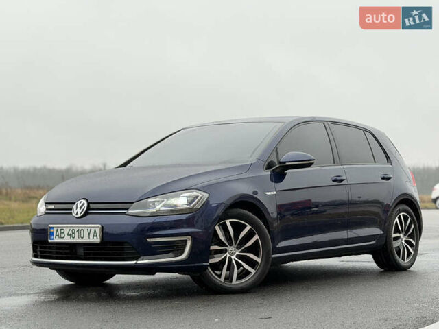 Синий Фольксваген e-Golf, объемом двигателя 0 л и пробегом 93 тыс. км за 14555 $, фото 1 на Automoto.ua