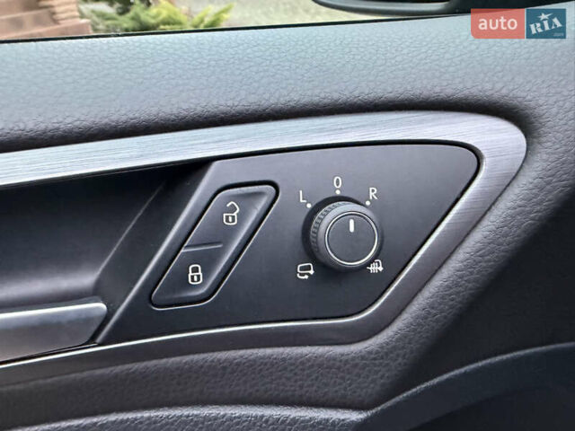 Синій Фольксваген e-Golf, об'ємом двигуна 0 л та пробігом 110 тис. км за 14350 $, фото 61 на Automoto.ua