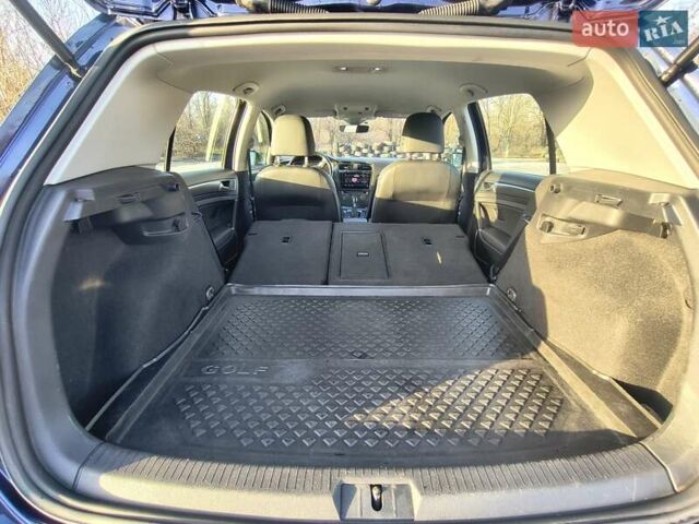 Синий Фольксваген e-Golf, объемом двигателя 0 л и пробегом 105 тыс. км за 13200 $, фото 46 на Automoto.ua