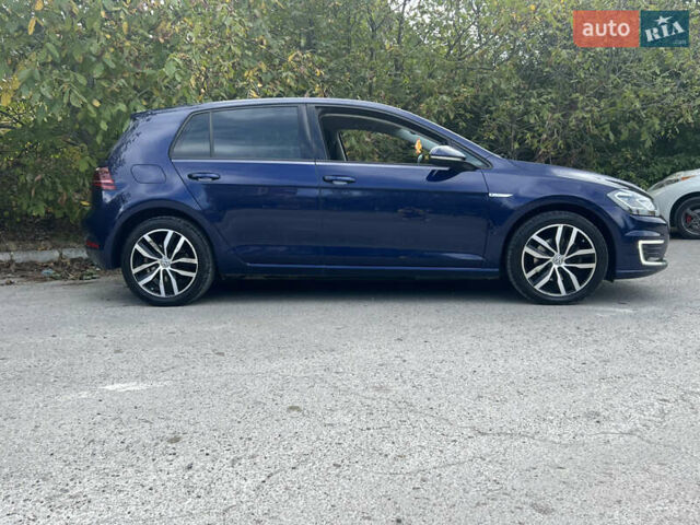 Синий Фольксваген e-Golf, объемом двигателя 0 л и пробегом 139 тыс. км за 13000 $, фото 5 на Automoto.ua
