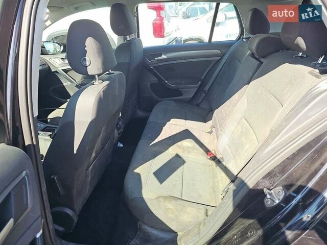 Синій Фольксваген e-Golf, об'ємом двигуна 0 л та пробігом 114 тис. км за 13000 $, фото 10 на Automoto.ua