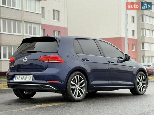 Синий Фольксваген e-Golf, объемом двигателя 0 л и пробегом 93 тыс. км за 14555 $, фото 27 на Automoto.ua