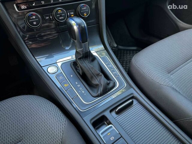 Синій Фольксваген e-Golf, об'ємом двигуна 0 л та пробігом 72 тис. км за 14590 $, фото 22 на Automoto.ua