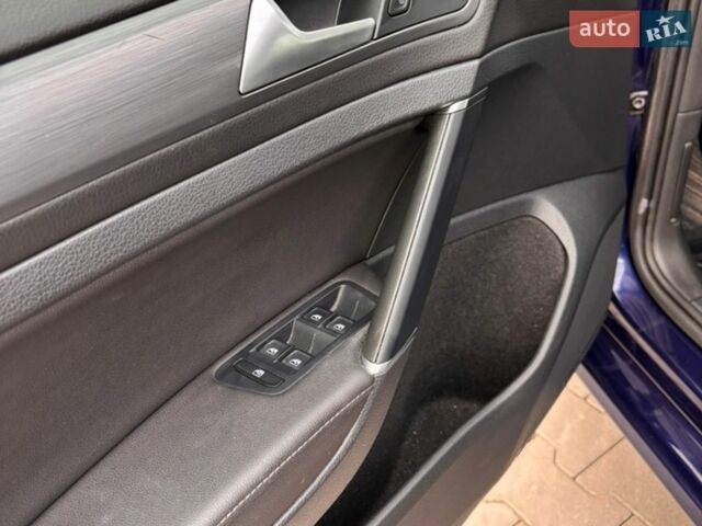 Синий Фольксваген e-Golf, объемом двигателя 0 л и пробегом 118 тыс. км за 12650 $, фото 12 на Automoto.ua