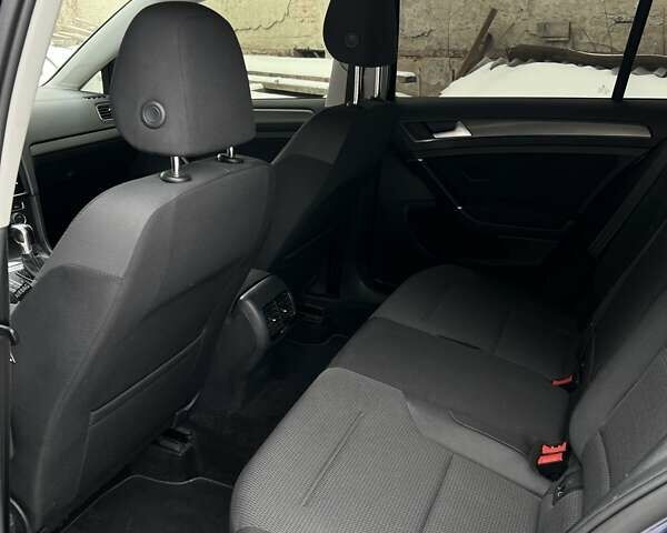 Синій Фольксваген e-Golf, об'ємом двигуна 0 л та пробігом 78 тис. км за 15800 $, фото 12 на Automoto.ua