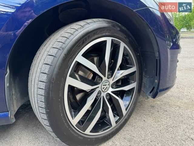 Синий Фольксваген e-Golf, объемом двигателя 0 л и пробегом 89 тыс. км за 14900 $, фото 23 на Automoto.ua