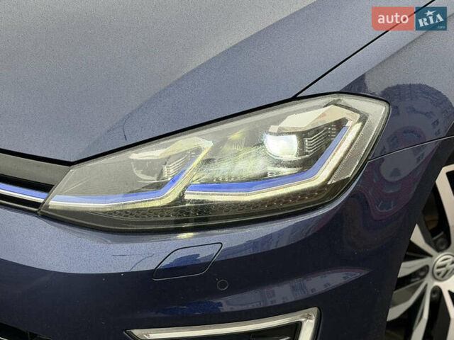 Синий Фольксваген e-Golf, объемом двигателя 0 л и пробегом 93 тыс. км за 14555 $, фото 4 на Automoto.ua