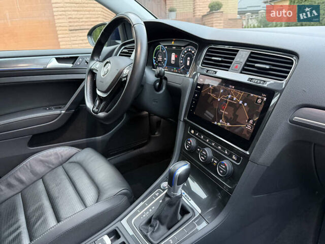 Синій Фольксваген e-Golf, об'ємом двигуна 0 л та пробігом 110 тис. км за 14350 $, фото 52 на Automoto.ua