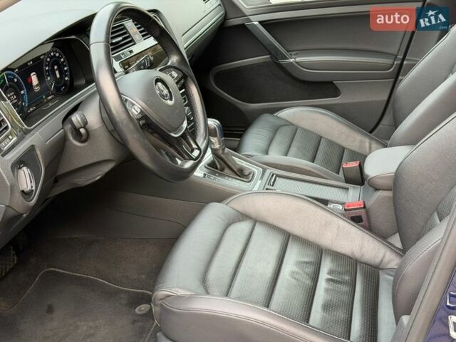 Синій Фольксваген e-Golf, об'ємом двигуна 0 л та пробігом 110 тис. км за 14600 $, фото 60 на Automoto.ua