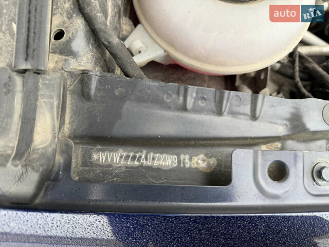 Синий Фольксваген e-Golf, объемом двигателя 0 л и пробегом 93 тыс. км за 14555 $, фото 66 на Automoto.ua