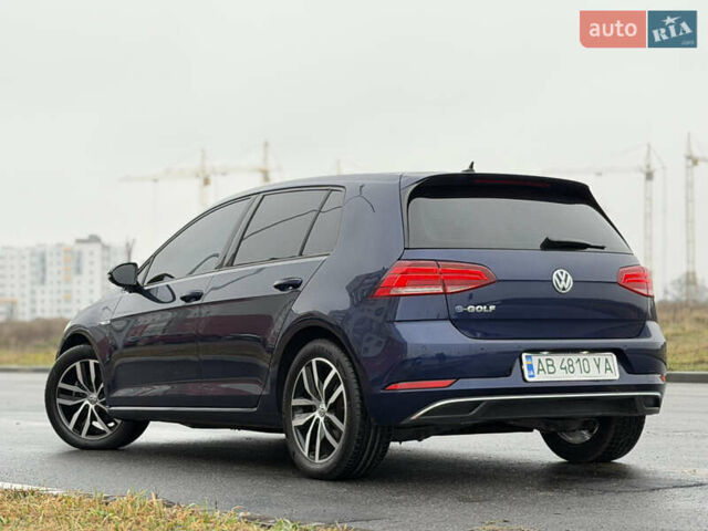 Синий Фольксваген e-Golf, объемом двигателя 0 л и пробегом 93 тыс. км за 14555 $, фото 18 на Automoto.ua