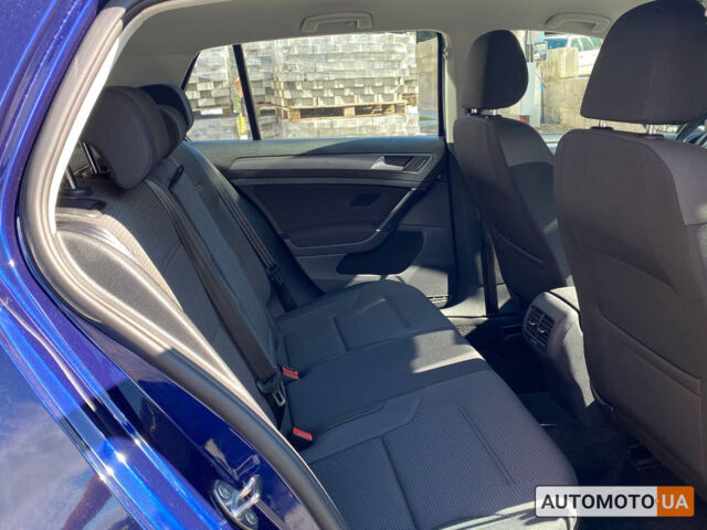 Синий Фольксваген e-Golf, объемом двигателя 36 л и пробегом 19 тыс. км за 19600 $, фото 15 на Automoto.ua