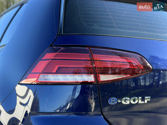 Синий Фольксваген e-Golf, объемом двигателя 0 л и пробегом 71 тыс. км за 15300 $, фото 92 на Automoto.ua