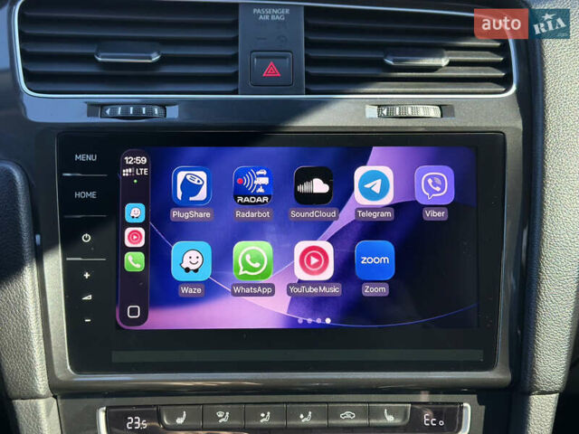 Синий Фольксваген e-Golf, объемом двигателя 0 л и пробегом 71 тыс. км за 15300 $, фото 111 на Automoto.ua