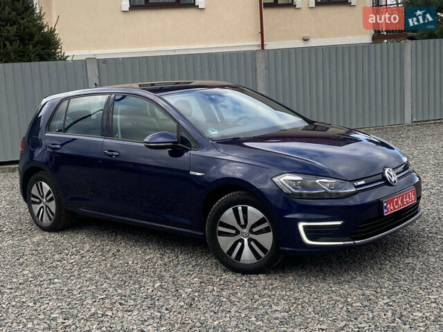 Синий Фольксваген e-Golf, объемом двигателя 0 л и пробегом 141 тыс. км за 12800 $, фото 2 на Automoto.ua