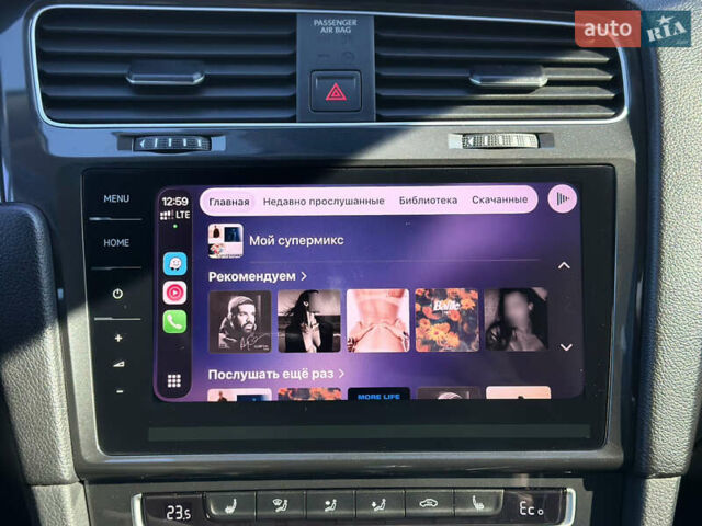 Синий Фольксваген e-Golf, объемом двигателя 0 л и пробегом 71 тыс. км за 15300 $, фото 112 на Automoto.ua