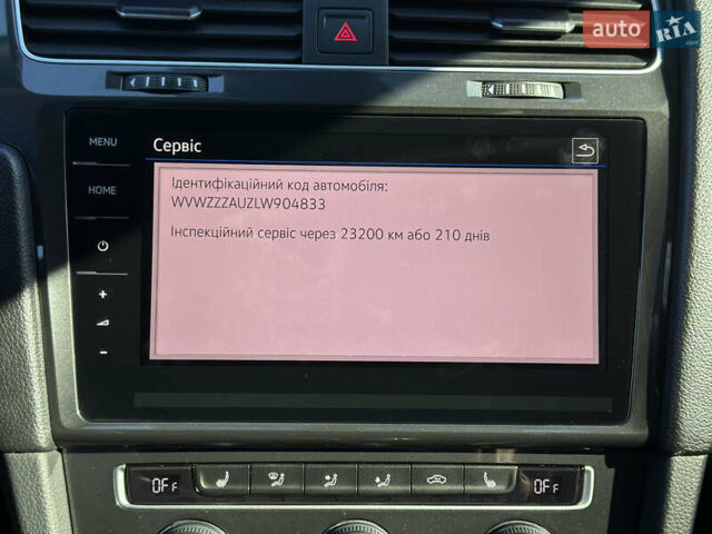 Синий Фольксваген e-Golf, объемом двигателя 0 л и пробегом 71 тыс. км за 15300 $, фото 134 на Automoto.ua