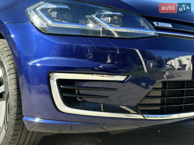 Синий Фольксваген e-Golf, объемом двигателя 0 л и пробегом 71 тыс. км за 15300 $, фото 88 на Automoto.ua