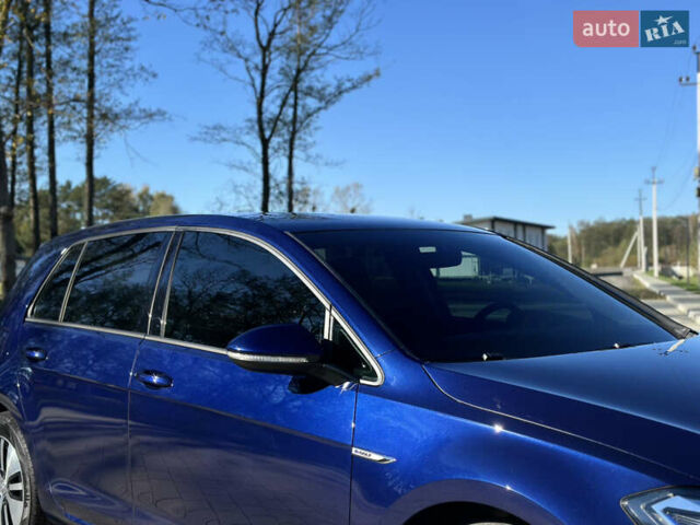 Синий Фольксваген e-Golf, объемом двигателя 0 л и пробегом 71 тыс. км за 15300 $, фото 90 на Automoto.ua