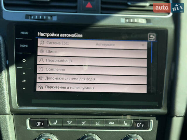 Синий Фольксваген e-Golf, объемом двигателя 0 л и пробегом 71 тыс. км за 15300 $, фото 123 на Automoto.ua